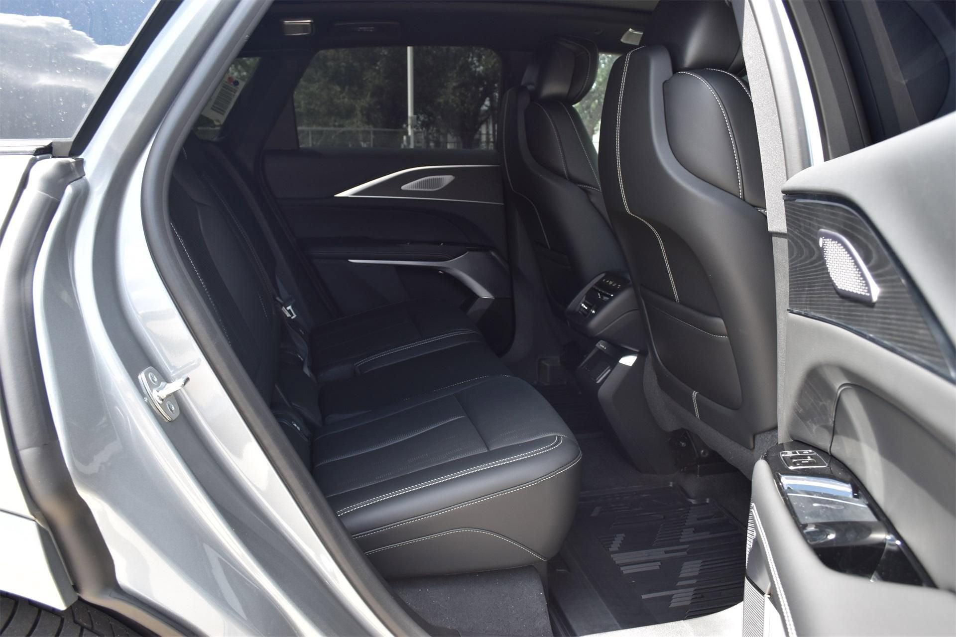 2026 Cadillac LYRIQ V-Series