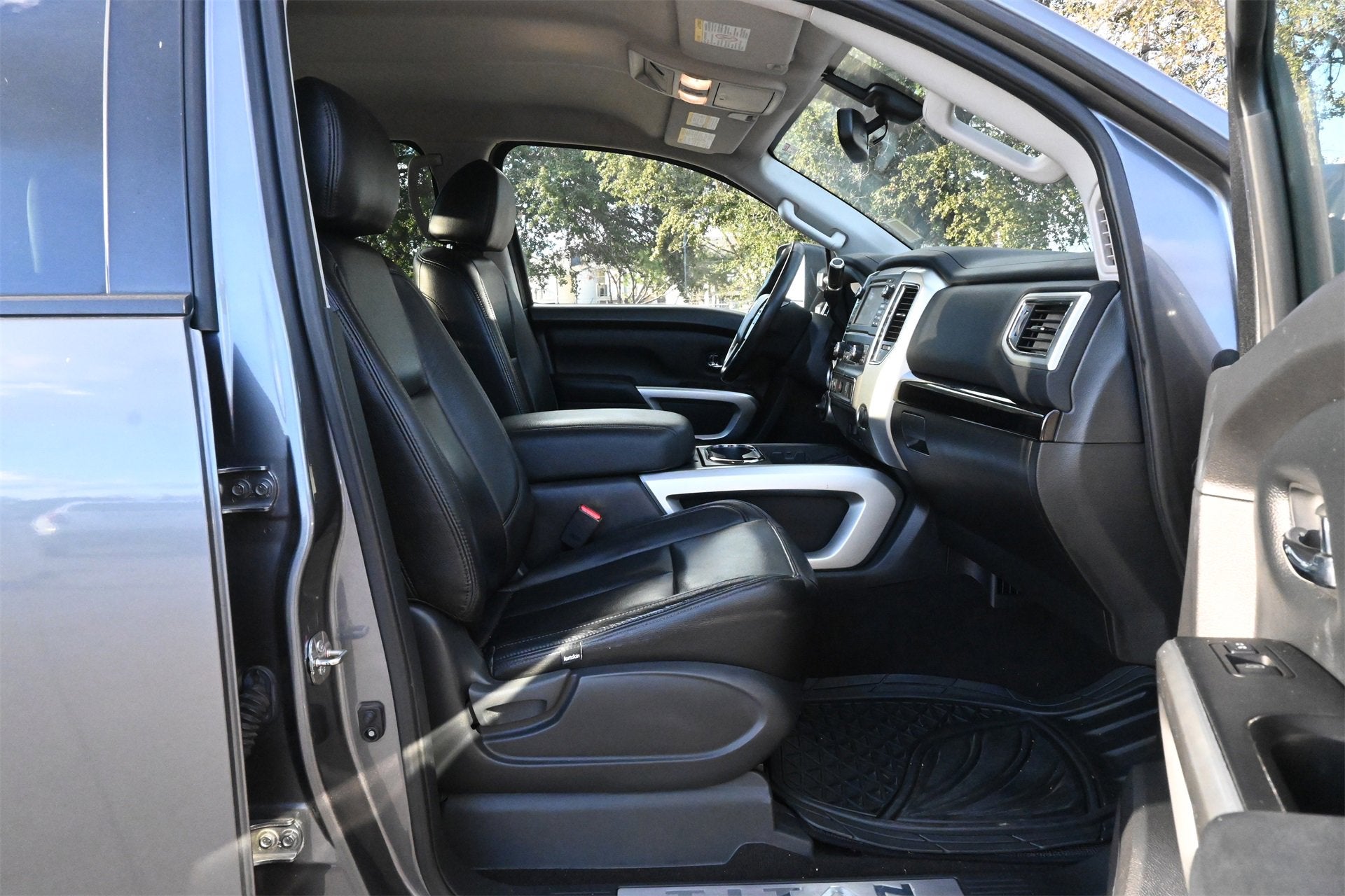 2018 Nissan Titan XD SV