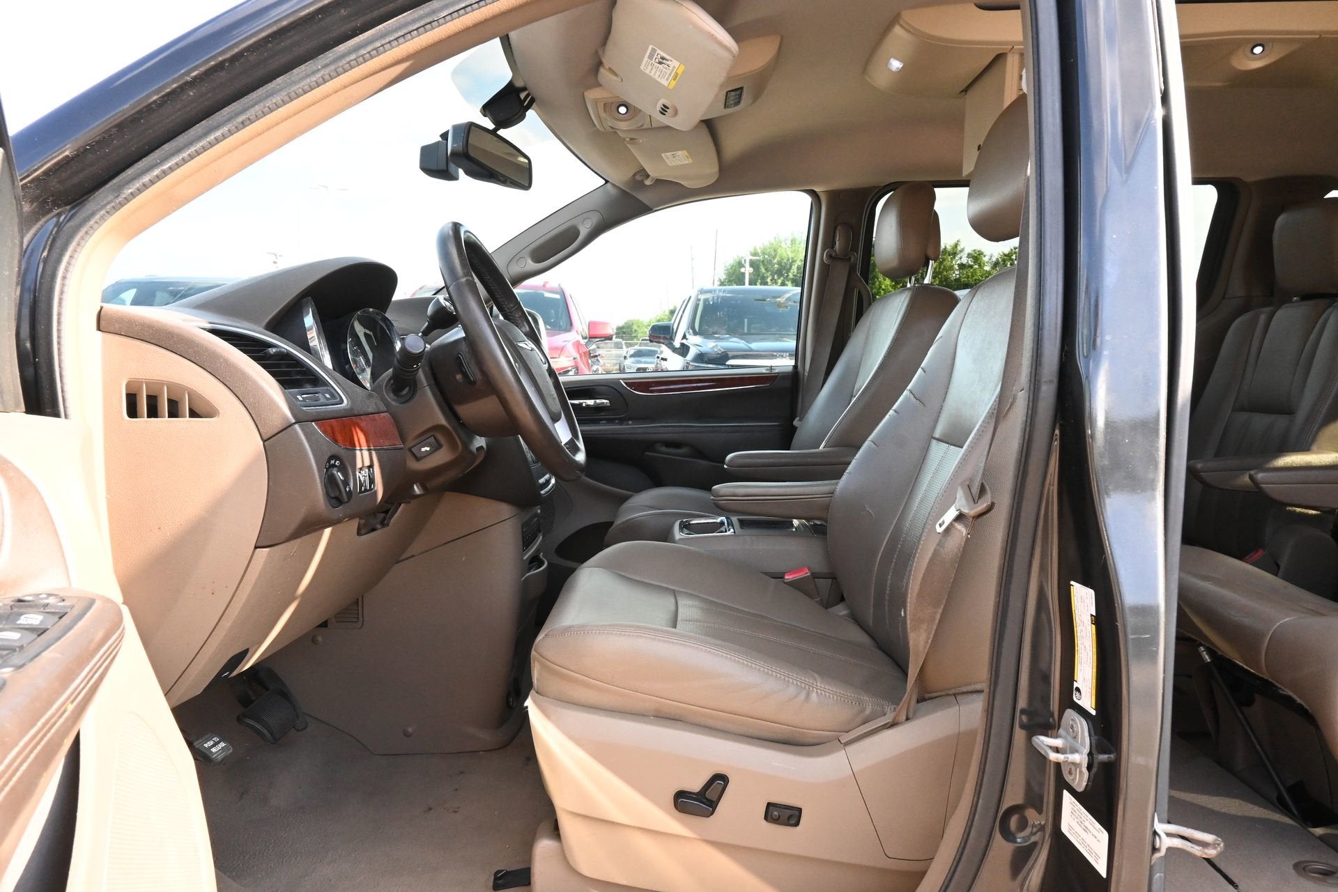 2012 Chrysler Town & Country Touring-L