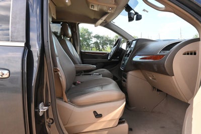 2012 Chrysler Town & Country Touring-L