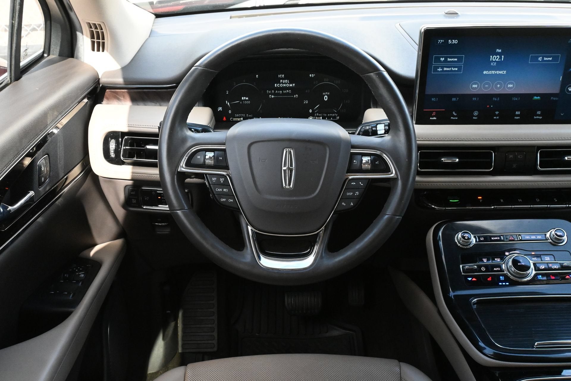 2022 Lincoln Nautilus Reserve