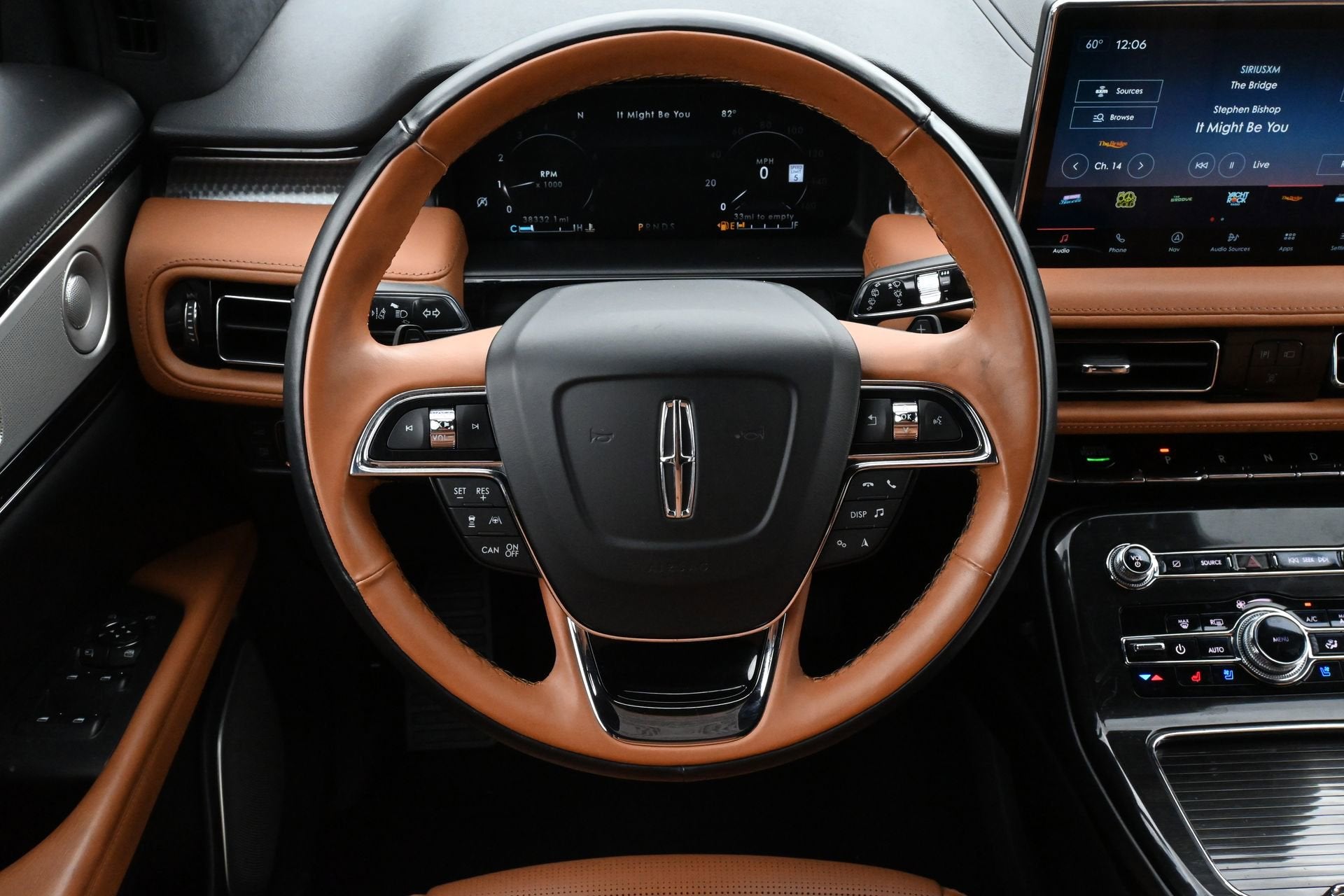 2022 Lincoln Nautilus Black Label