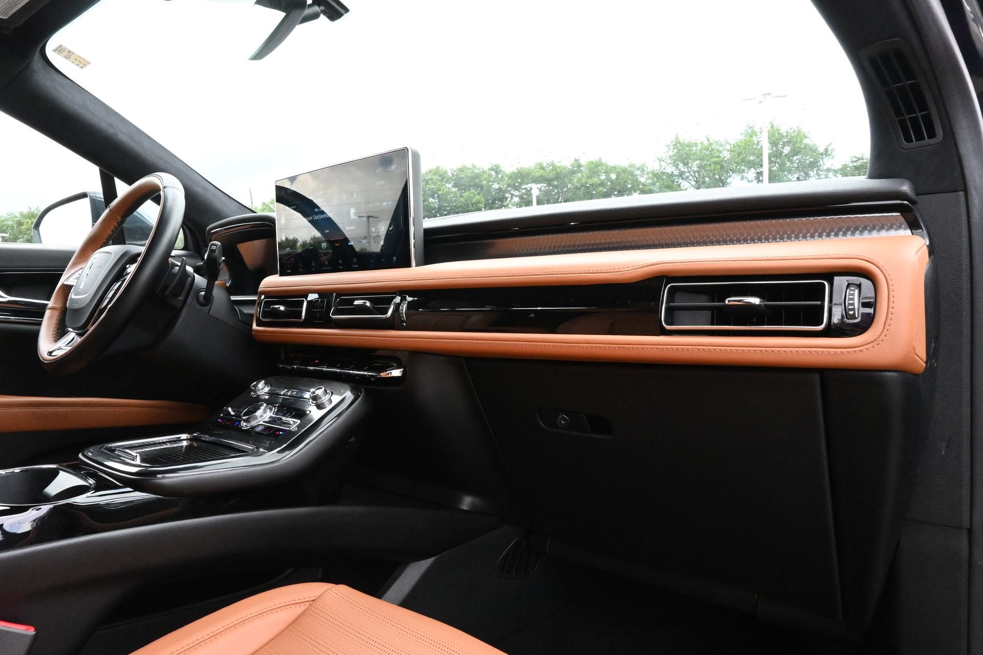 2022 Lincoln Nautilus Black Label