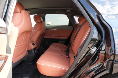 2025 Cadillac OPTIQ Luxury 2