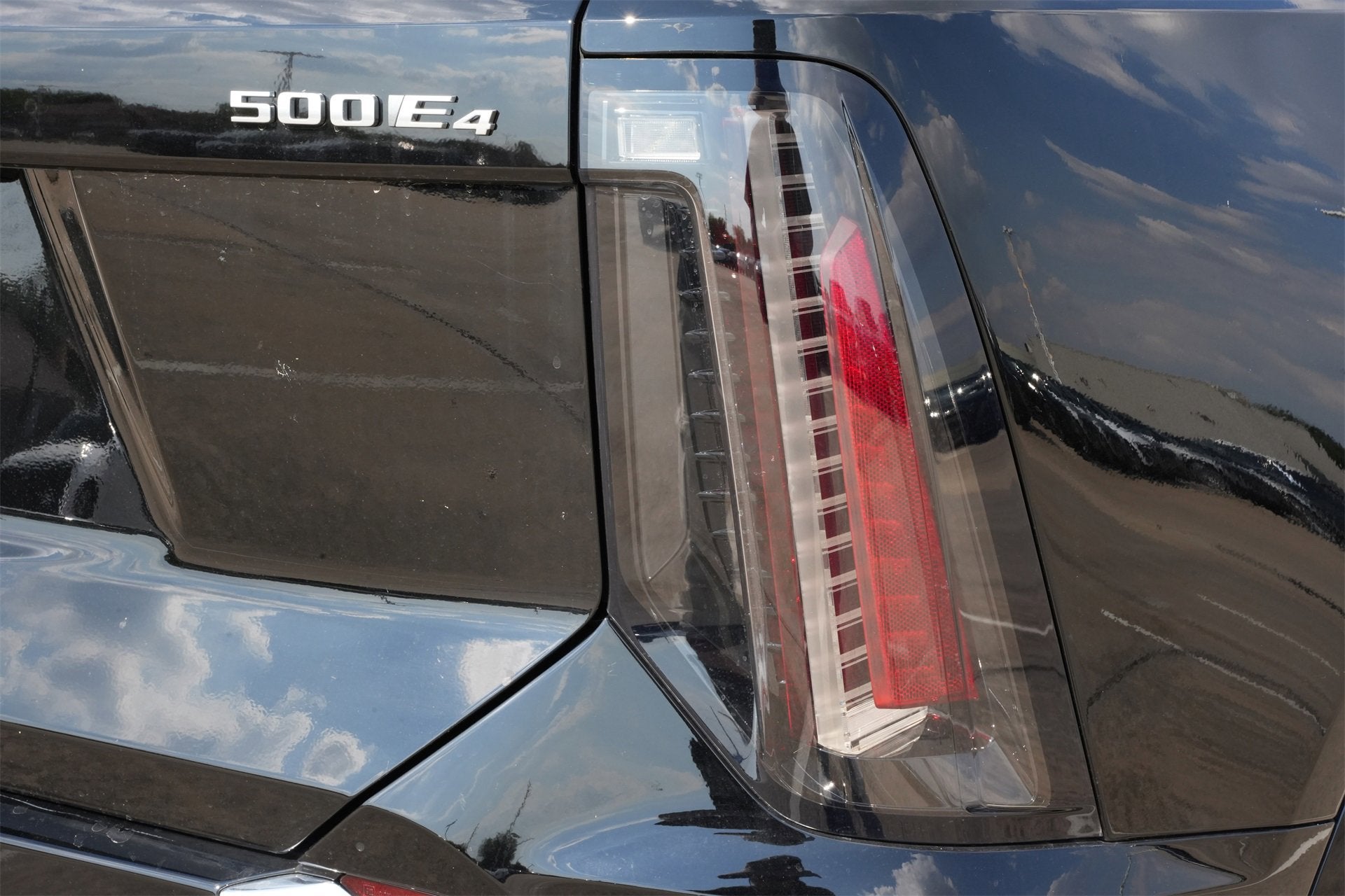 2025 Cadillac OPTIQ Luxury 2