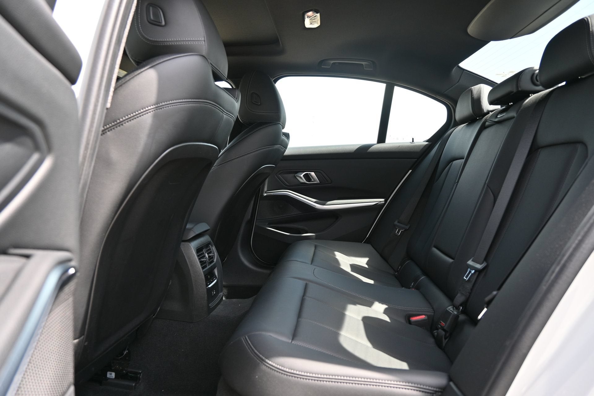 2026 BMW 3 Series 330i NA