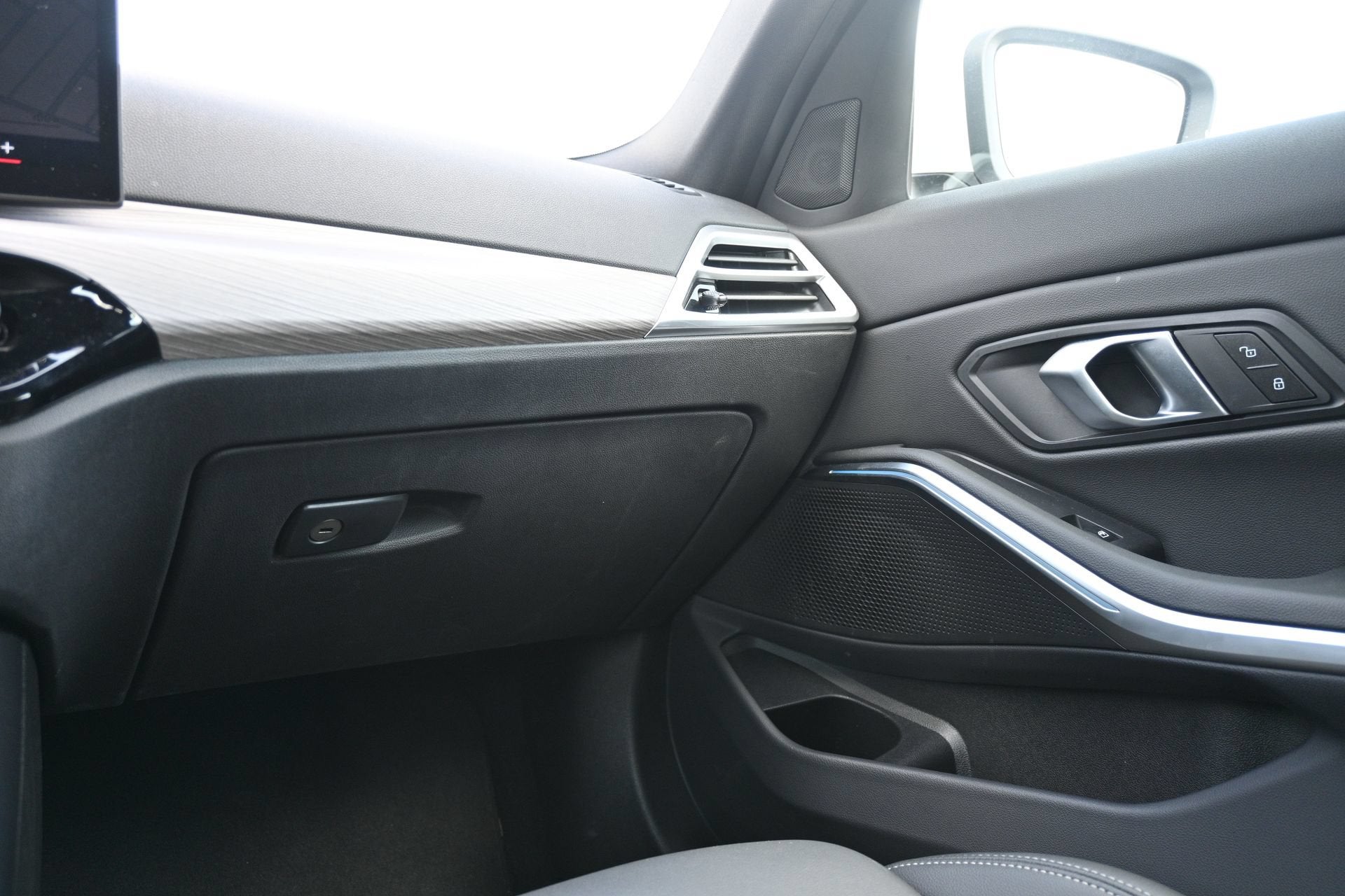 2026 BMW 3 Series 330i NA