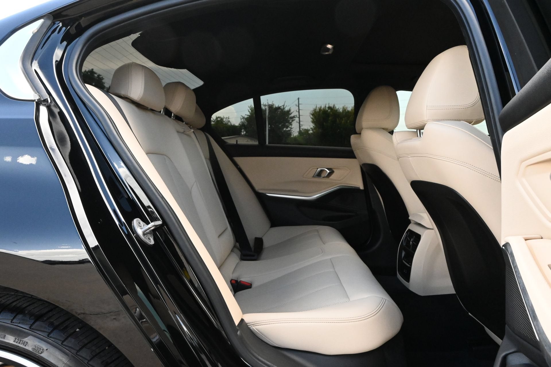 2024 BMW 3 Series 330i