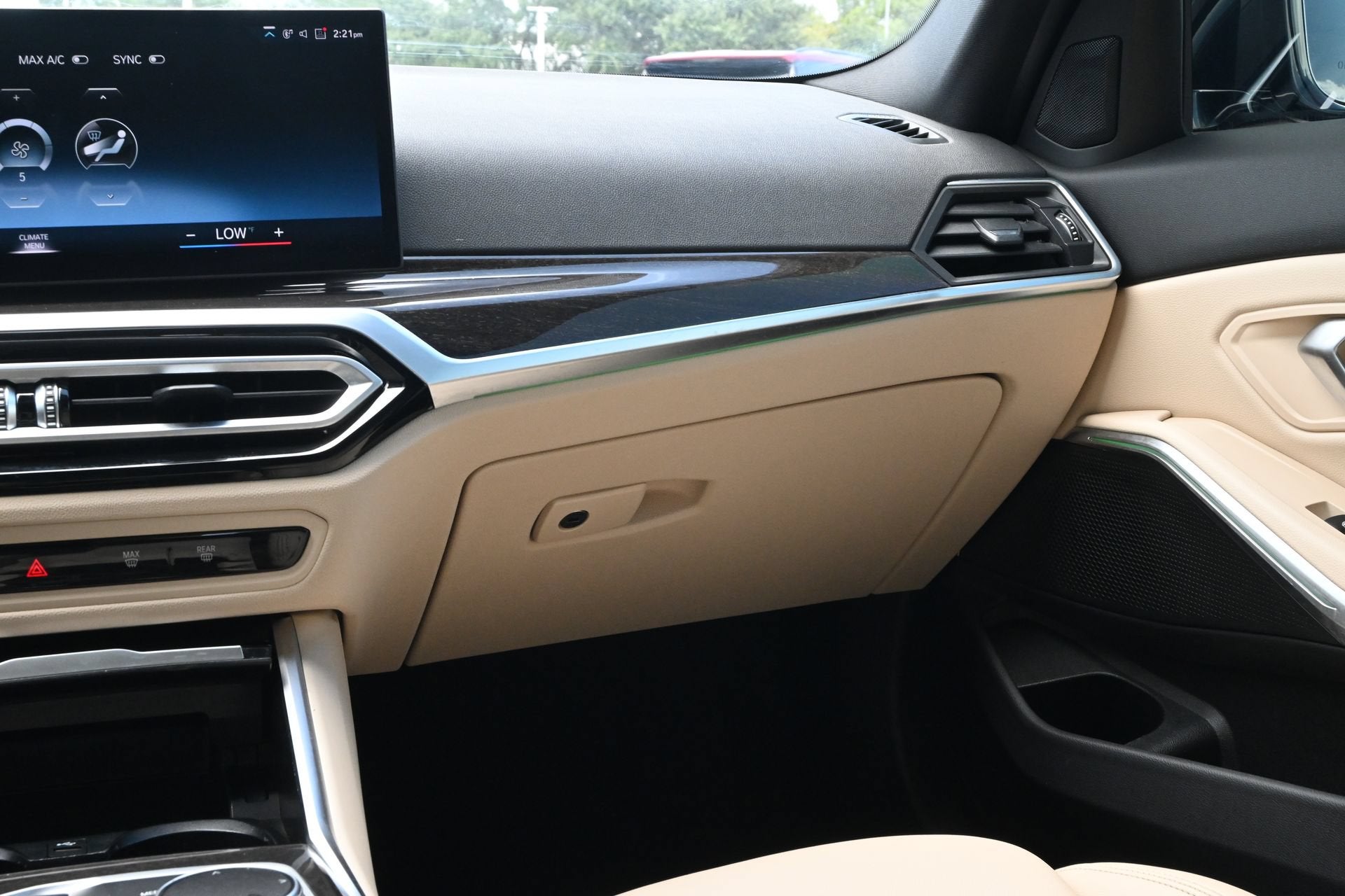 2024 BMW 3 Series 330i
