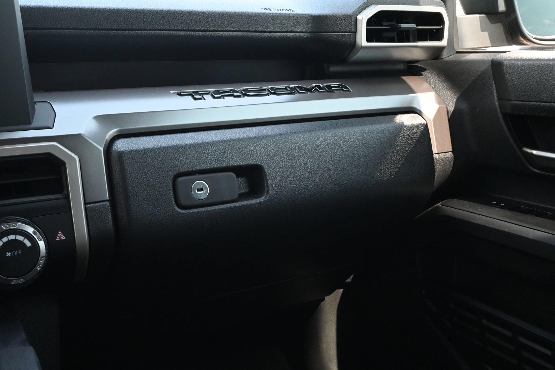 2024 Toyota Tacoma 2WD SR5