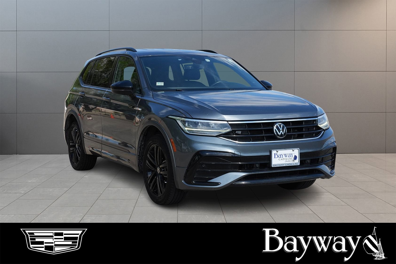 2022 Volkswagen Tiguan SE R-Line Black