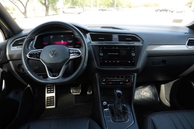 2022 Volkswagen Tiguan SE R-Line Black