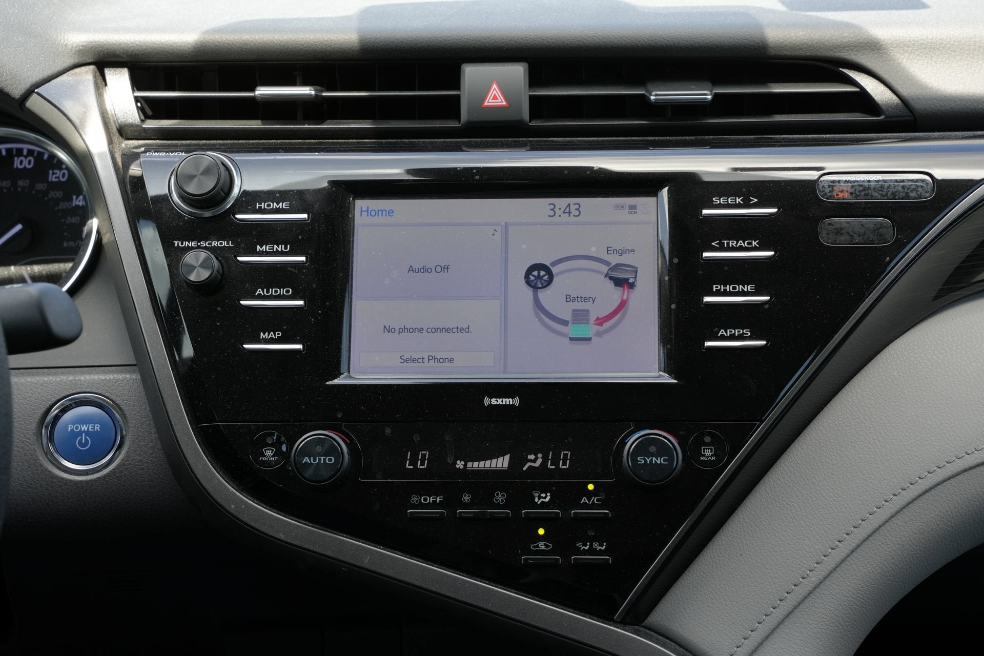 2020 Toyota Camry Hybrid LE