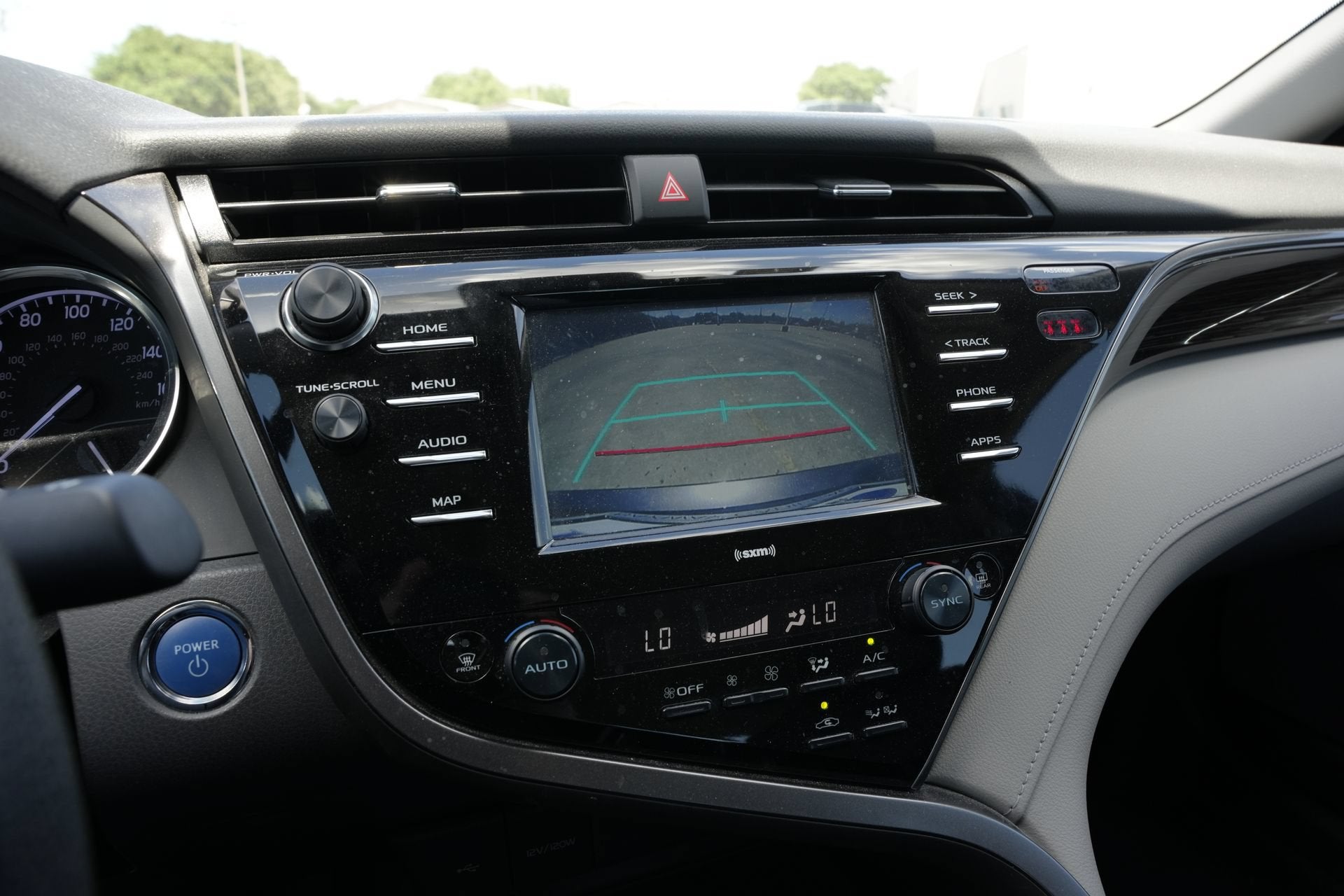 2020 Toyota Camry Hybrid LE