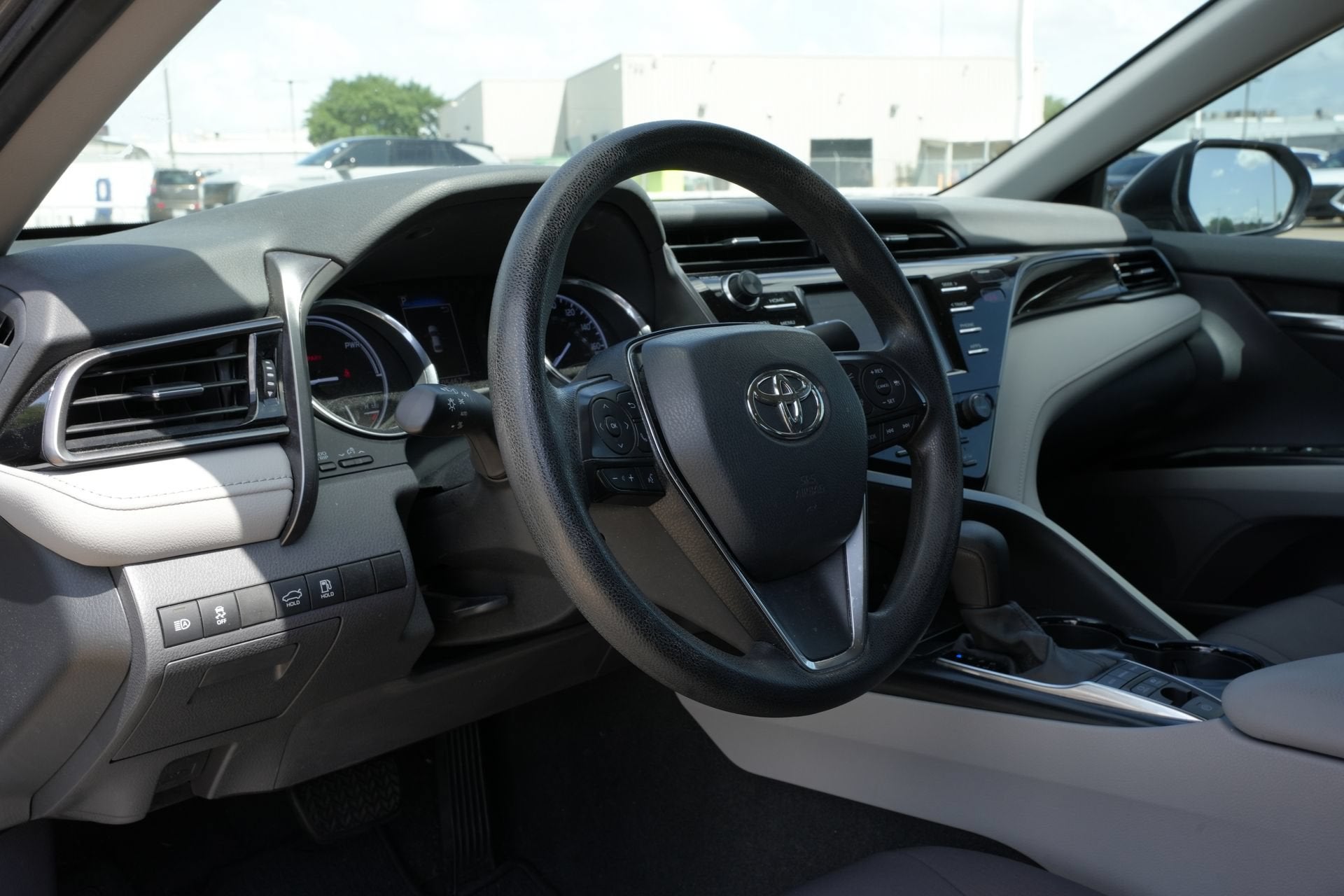2020 Toyota Camry Hybrid LE