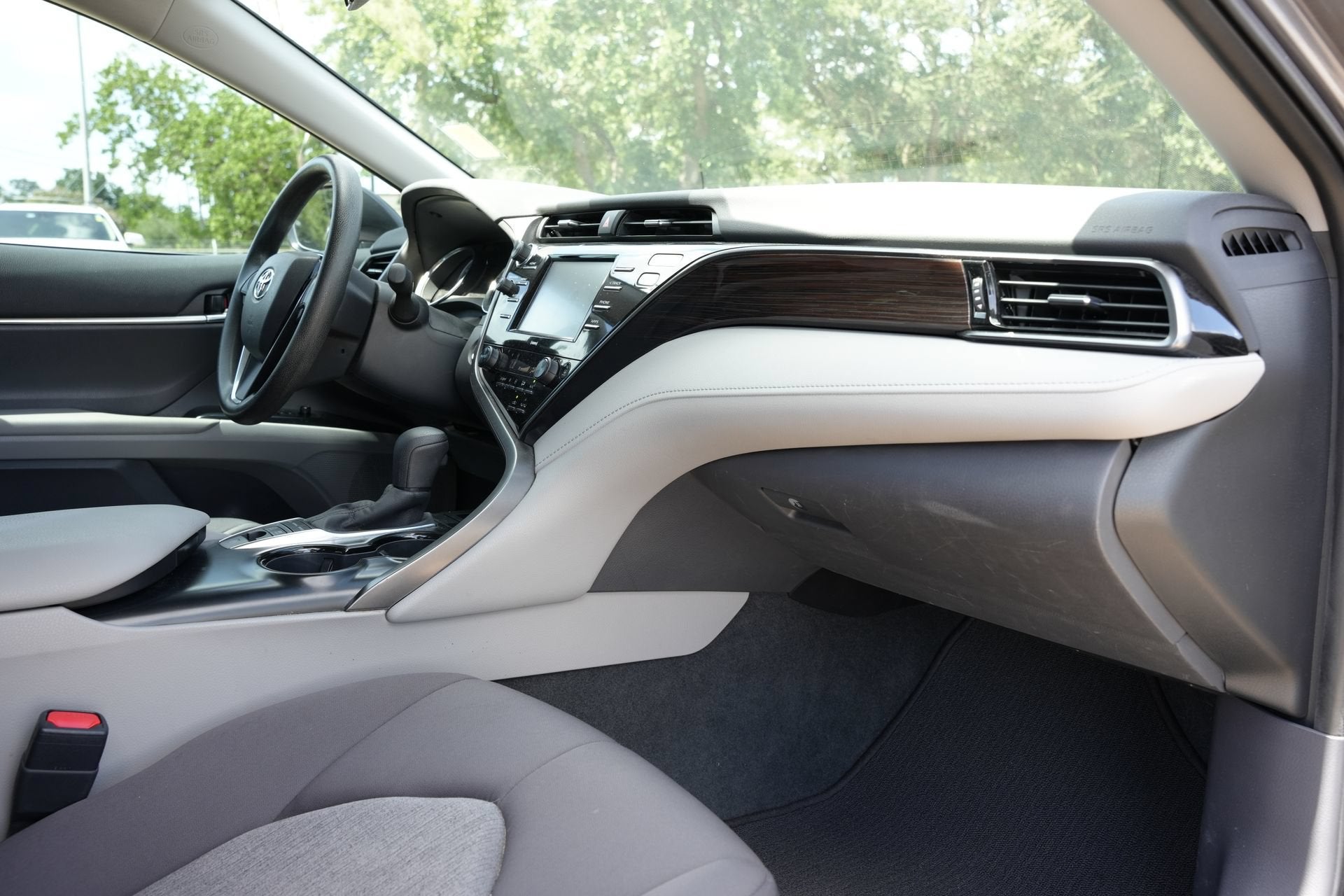 2020 Toyota Camry Hybrid LE