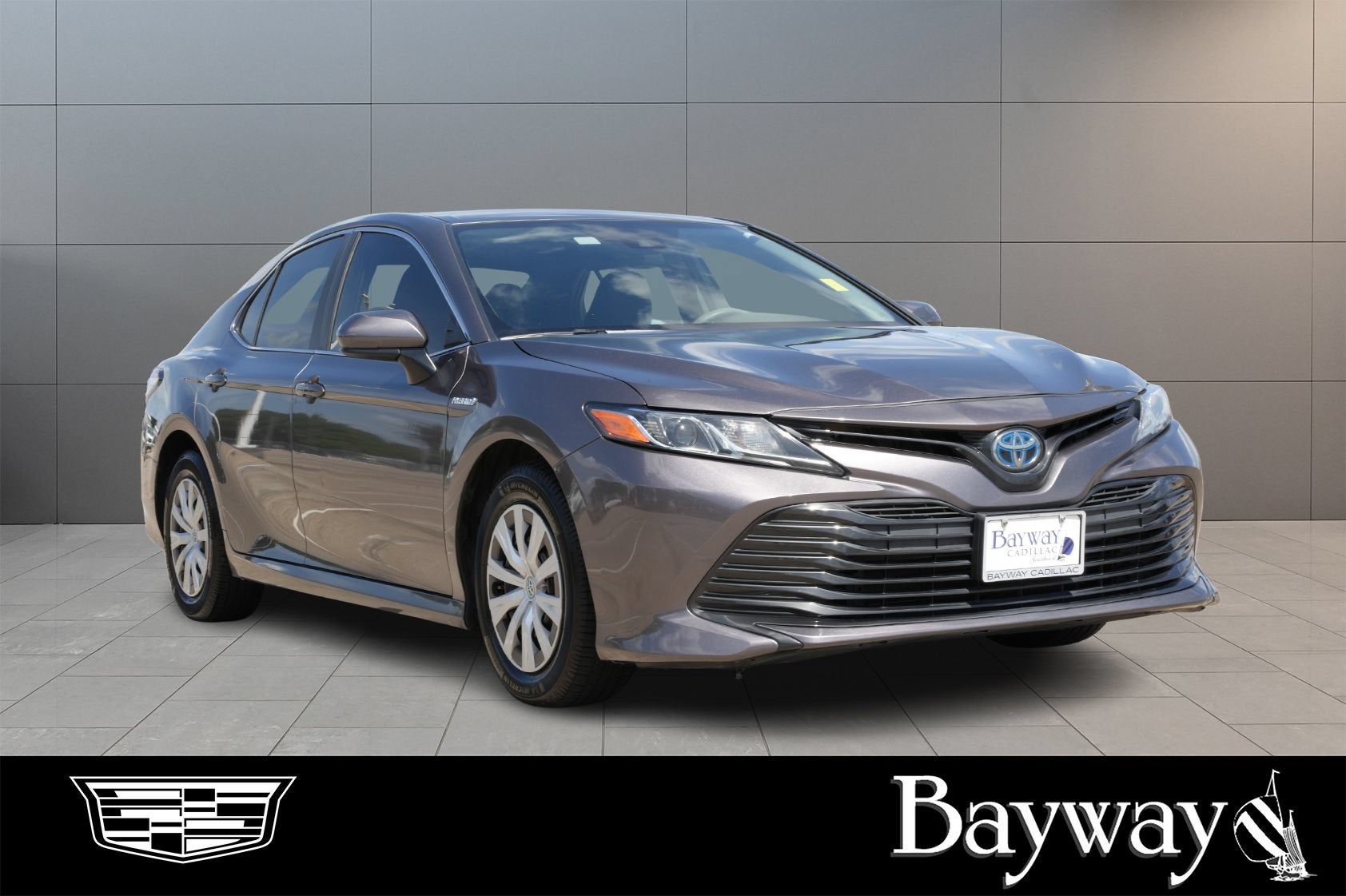 2020 Toyota Camry Hybrid LE