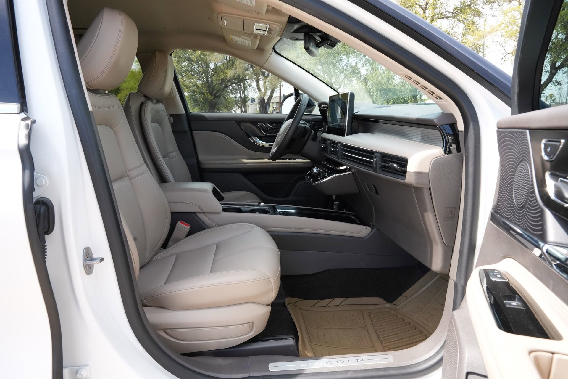 2024 Lincoln Corsair Premiere