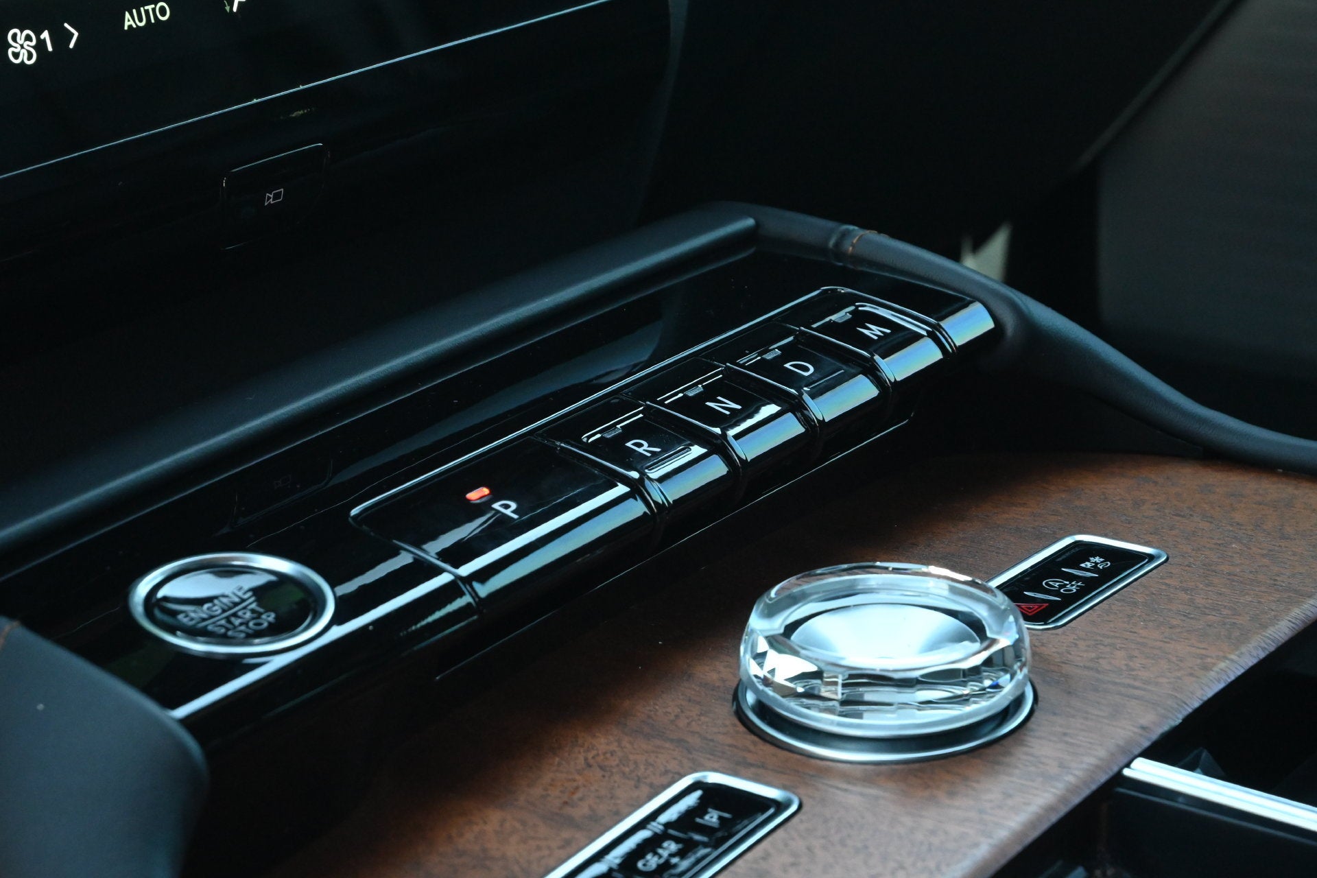 2025 Lincoln Navigator L Black Label