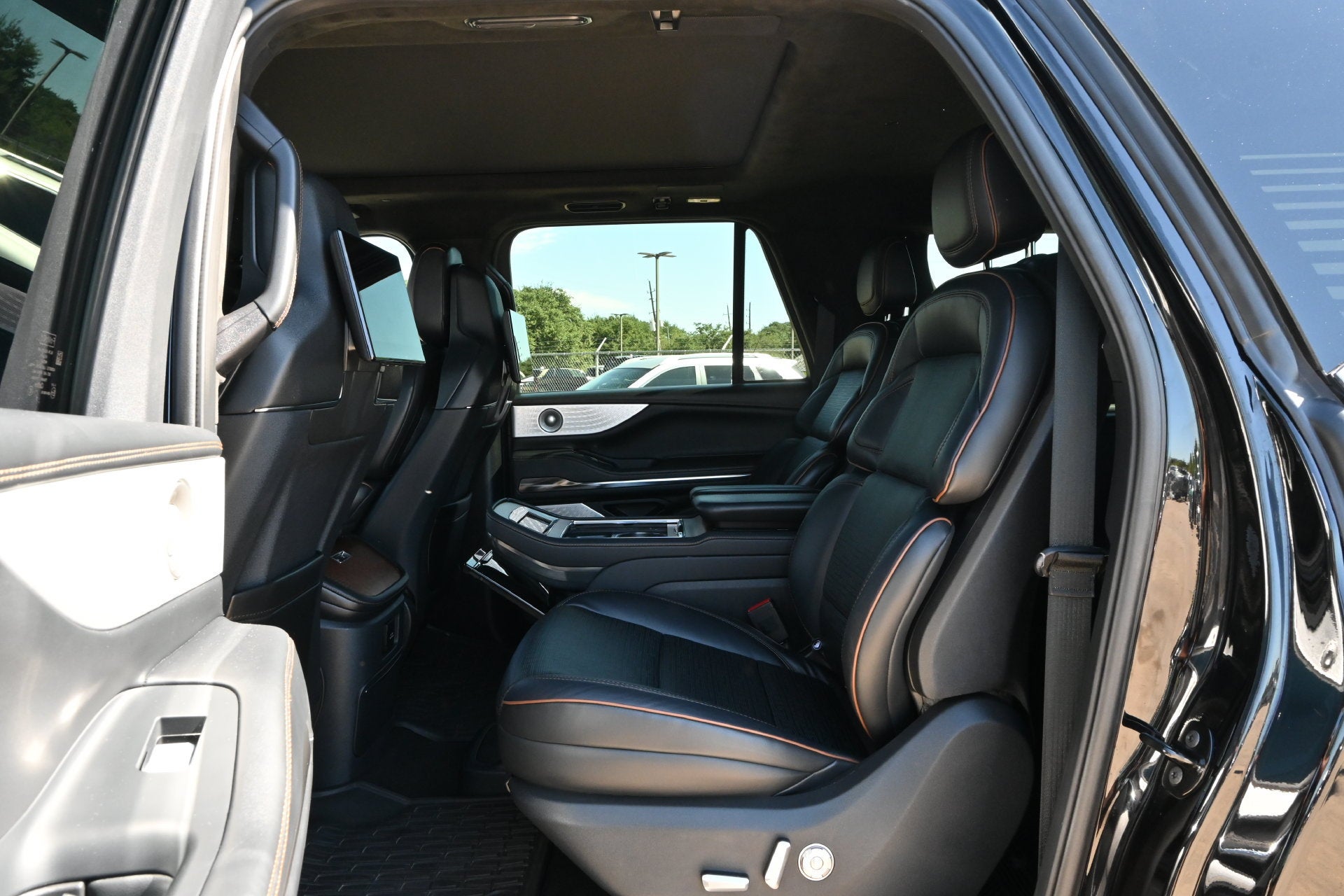 2025 Lincoln Navigator L Black Label