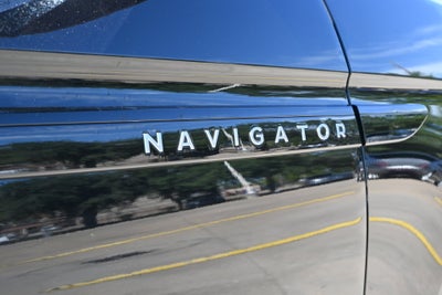 2025 Lincoln Navigator L Black Label