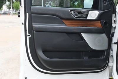 2022 Lincoln Navigator L Black Label