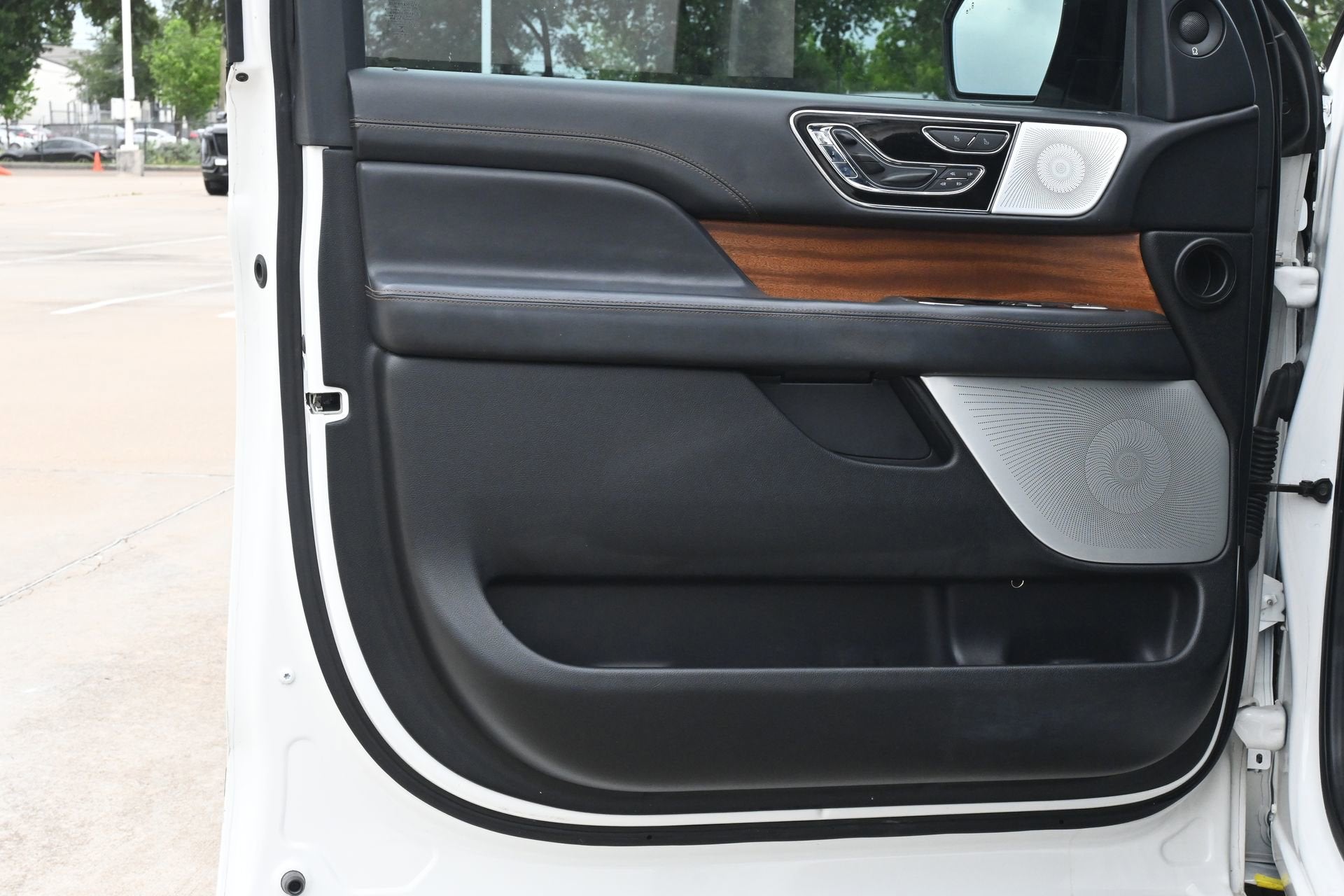 2022 Lincoln Navigator L Black Label