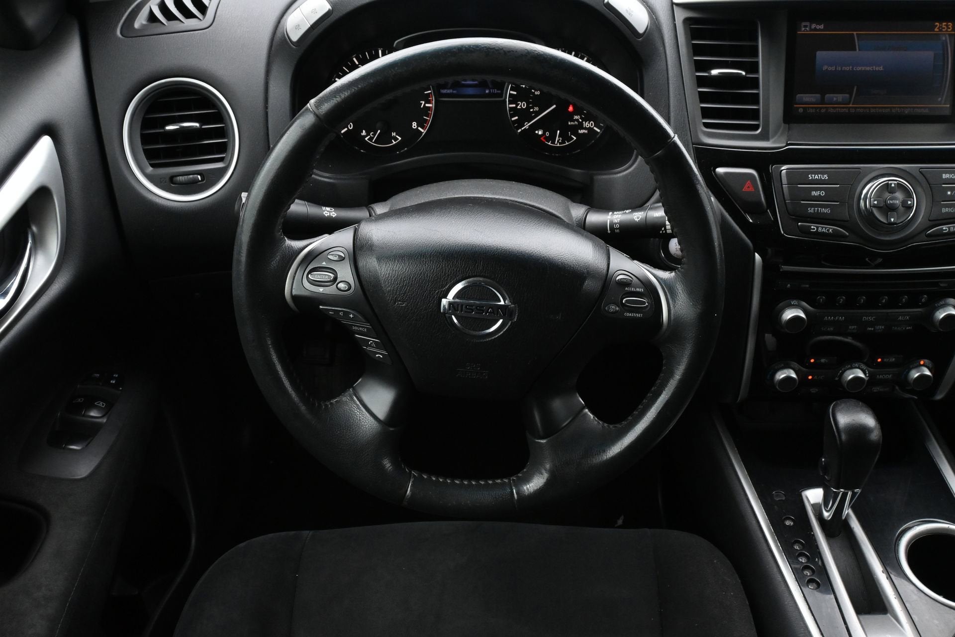 2016 Nissan Pathfinder SV
