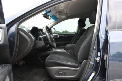 2016 Nissan Pathfinder SV
