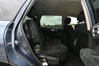 2016 Nissan Pathfinder SV