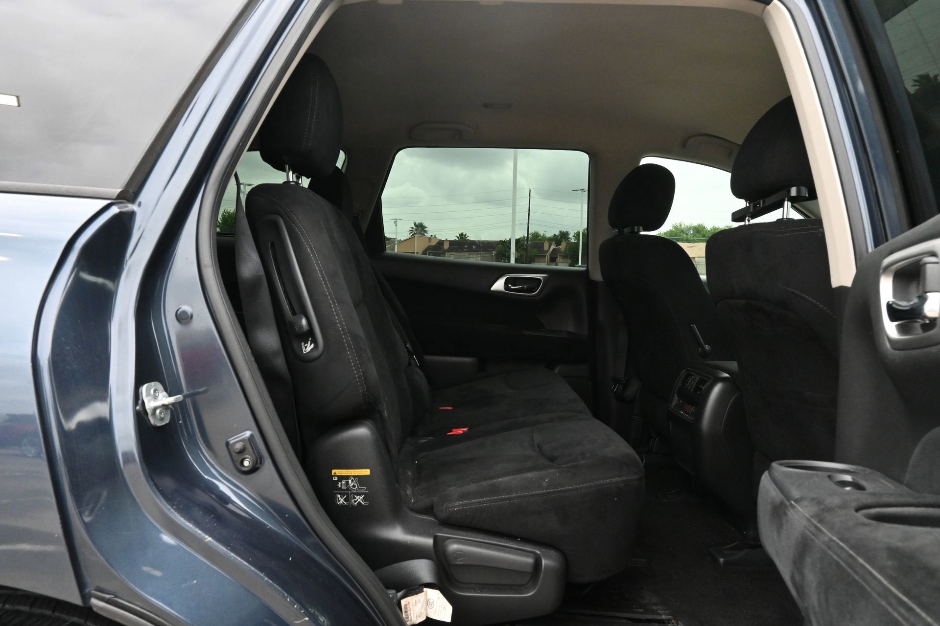 2016 Nissan Pathfinder SV
