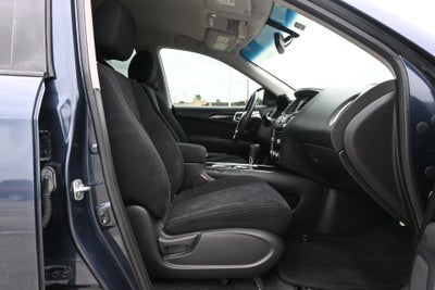 2016 Nissan Pathfinder SV