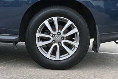 2016 Nissan Pathfinder SV