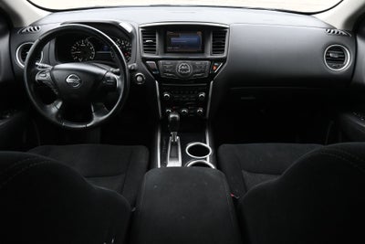 2016 Nissan Pathfinder SV