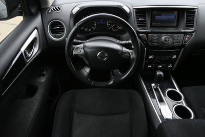 2016 Nissan Pathfinder SV