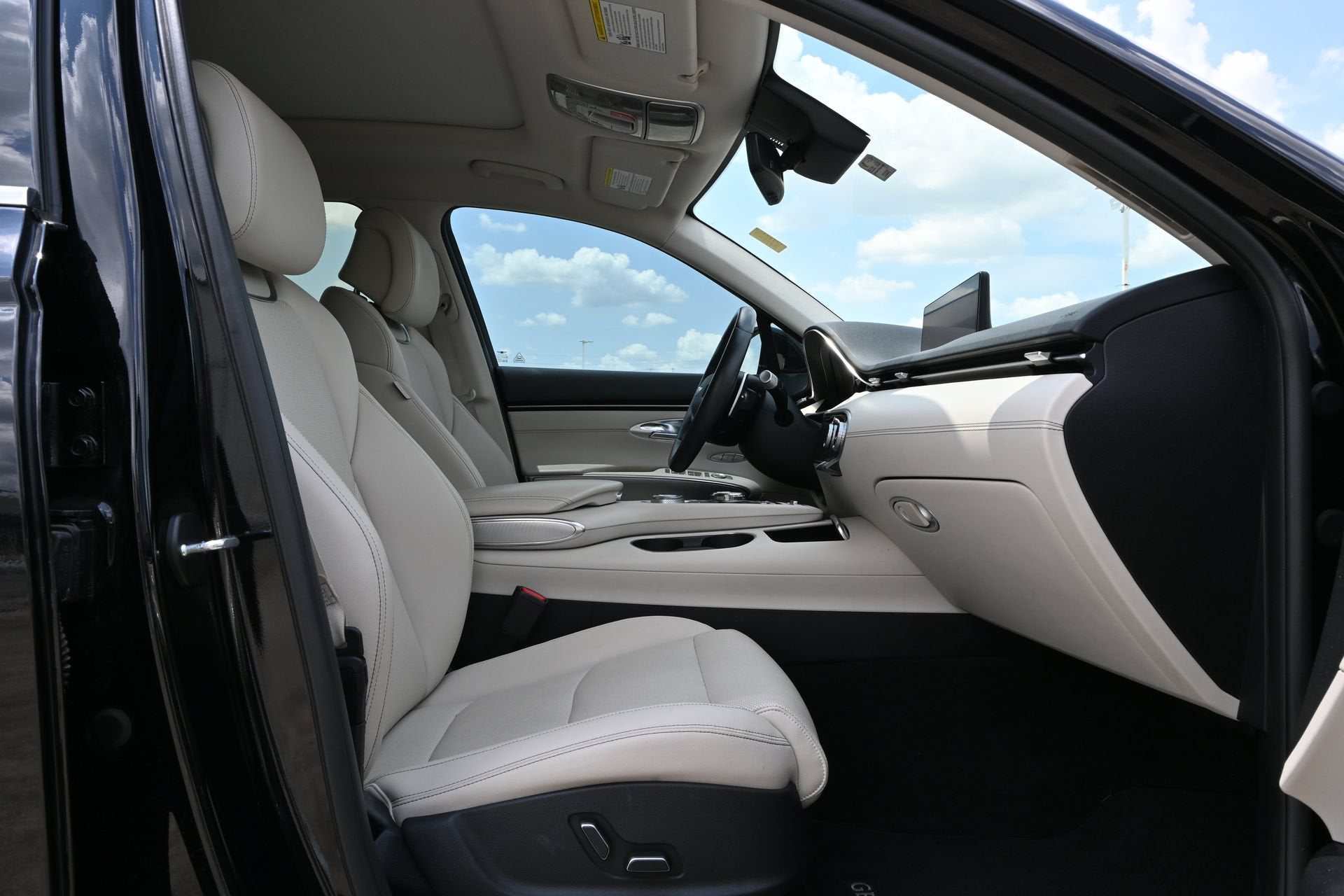 2024 Genesis GV70 2.5T
