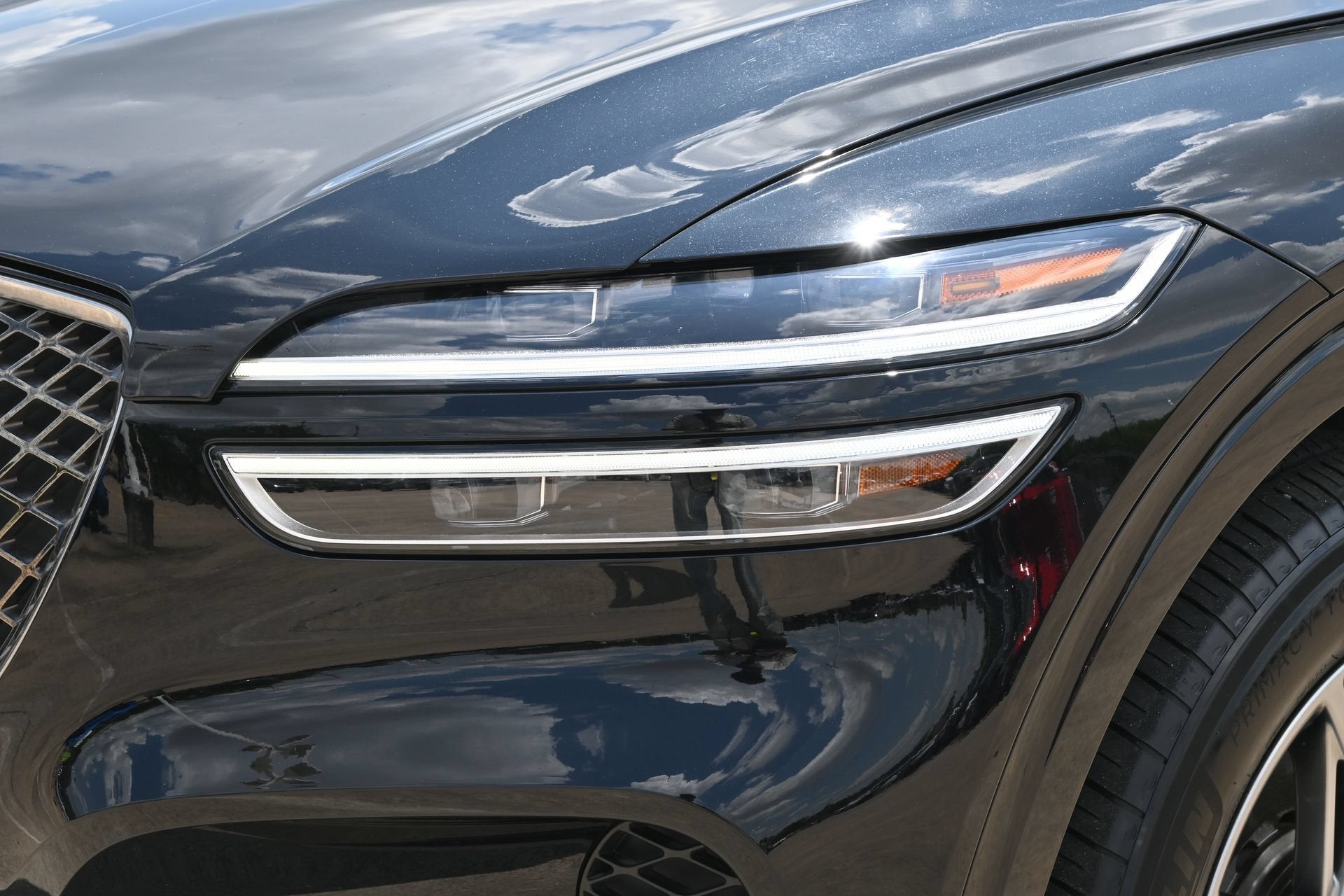 2024 Genesis GV70 2.5T