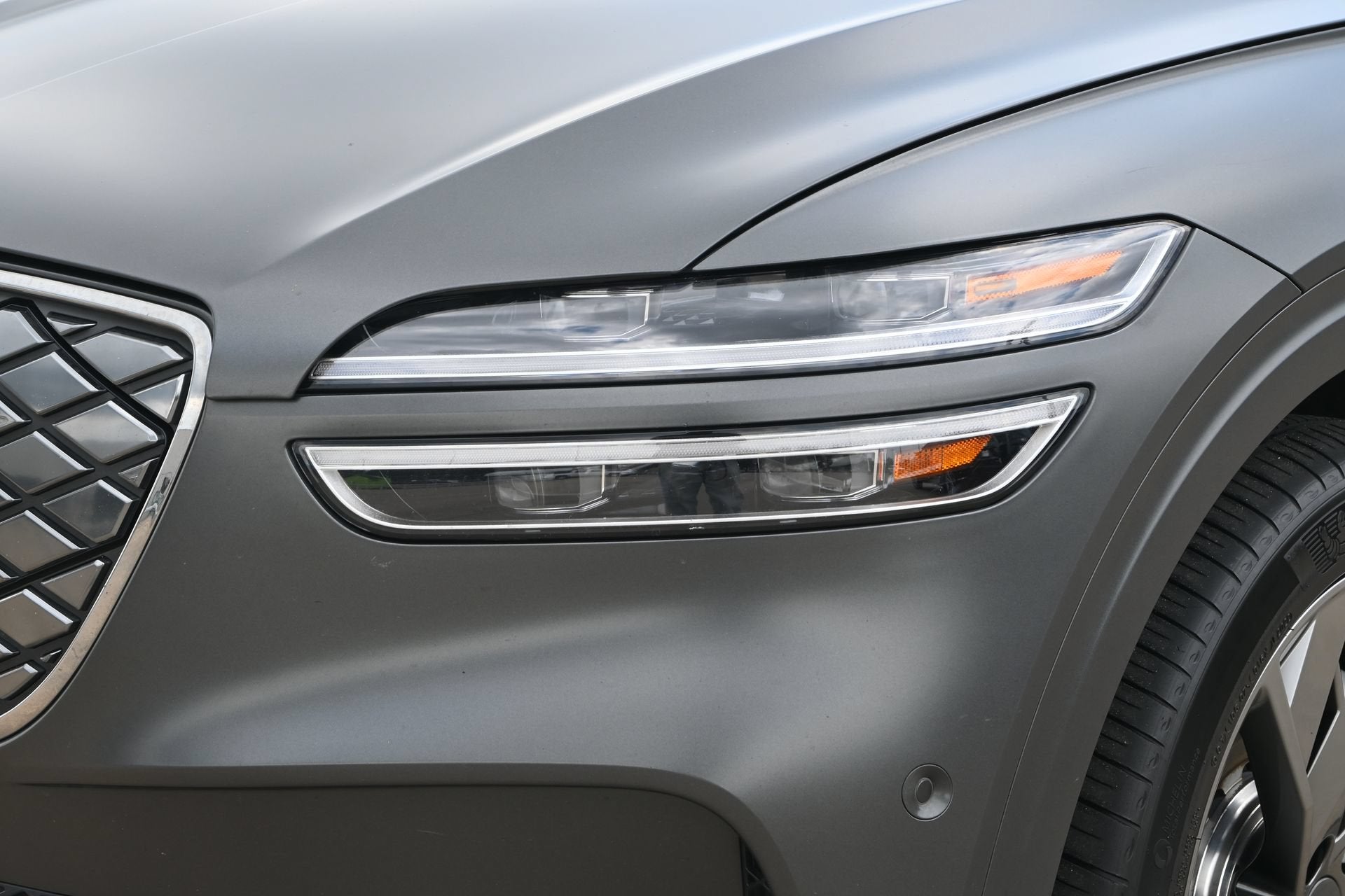 2023 Genesis Electrified GV70 Advanced