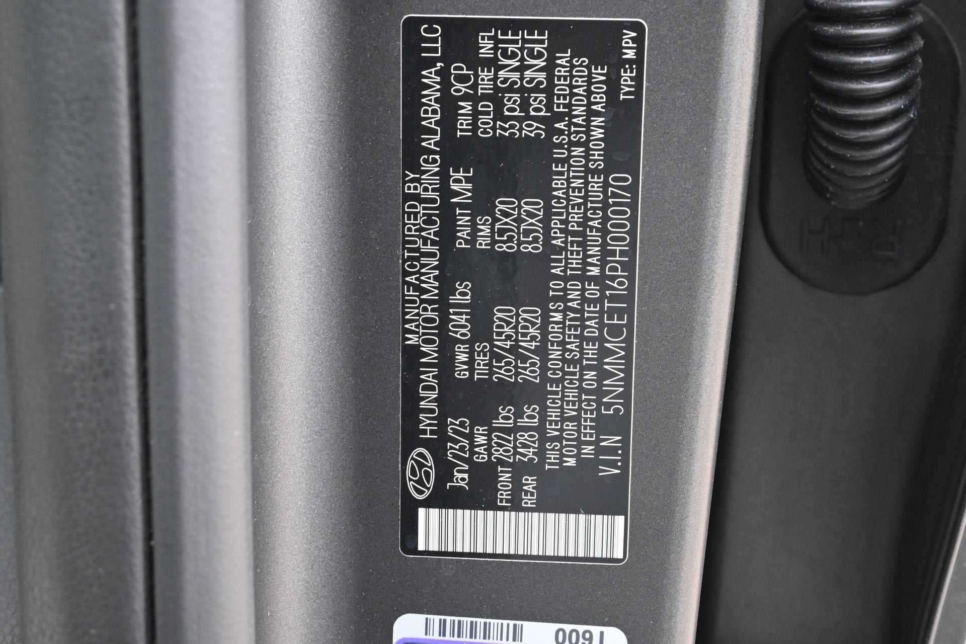 2023 Genesis Electrified GV70 Advanced