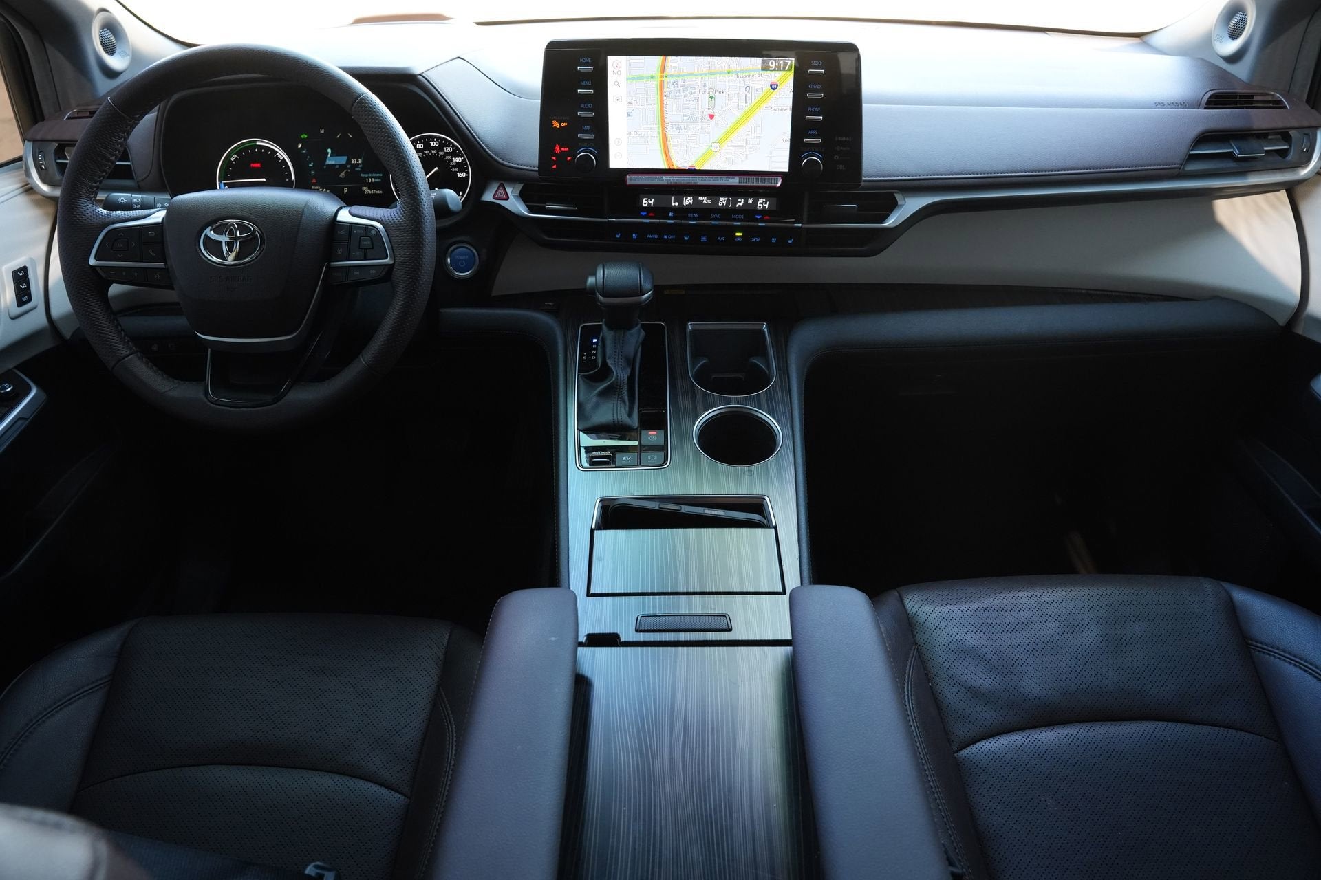 2024 Toyota Sienna Platinum