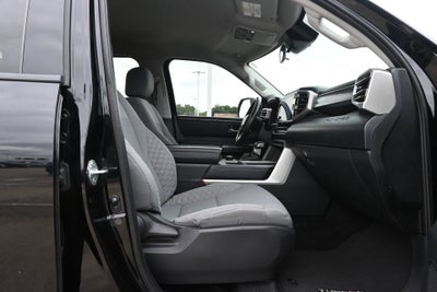 2022 Toyota Tundra 4WD SR5