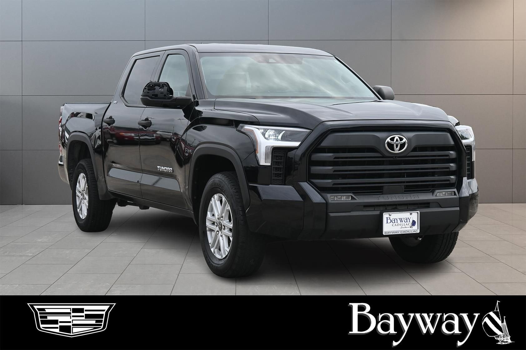2022 Toyota Tundra 4WD SR5