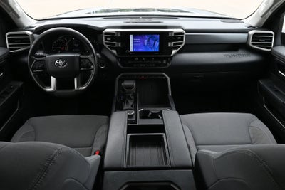 2022 Toyota Tundra 4WD SR5