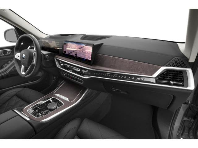 2025 BMW X7 M60i