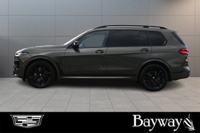 2025 BMW X7 M60i