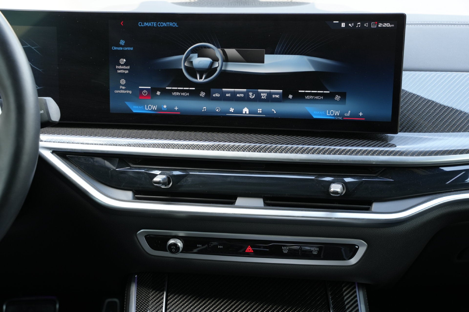 2025 BMW X5 M60i