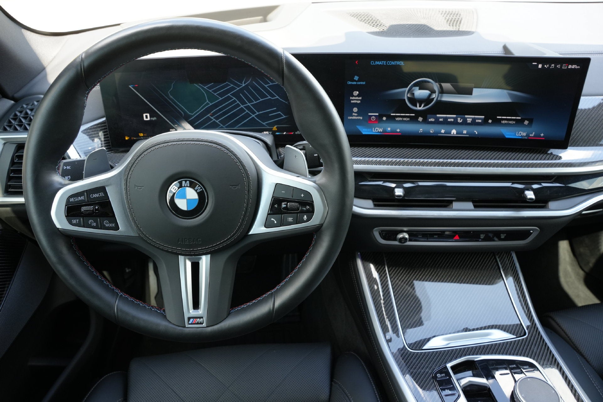2025 BMW X5 M60i