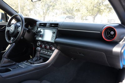 2024 Toyota GR86 BASE