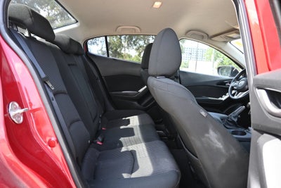 2016 Mazda Mazda3 i Sport
