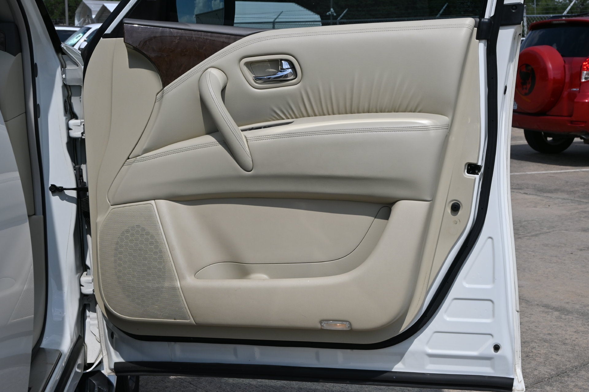 2017 INFINITI QX80 NA